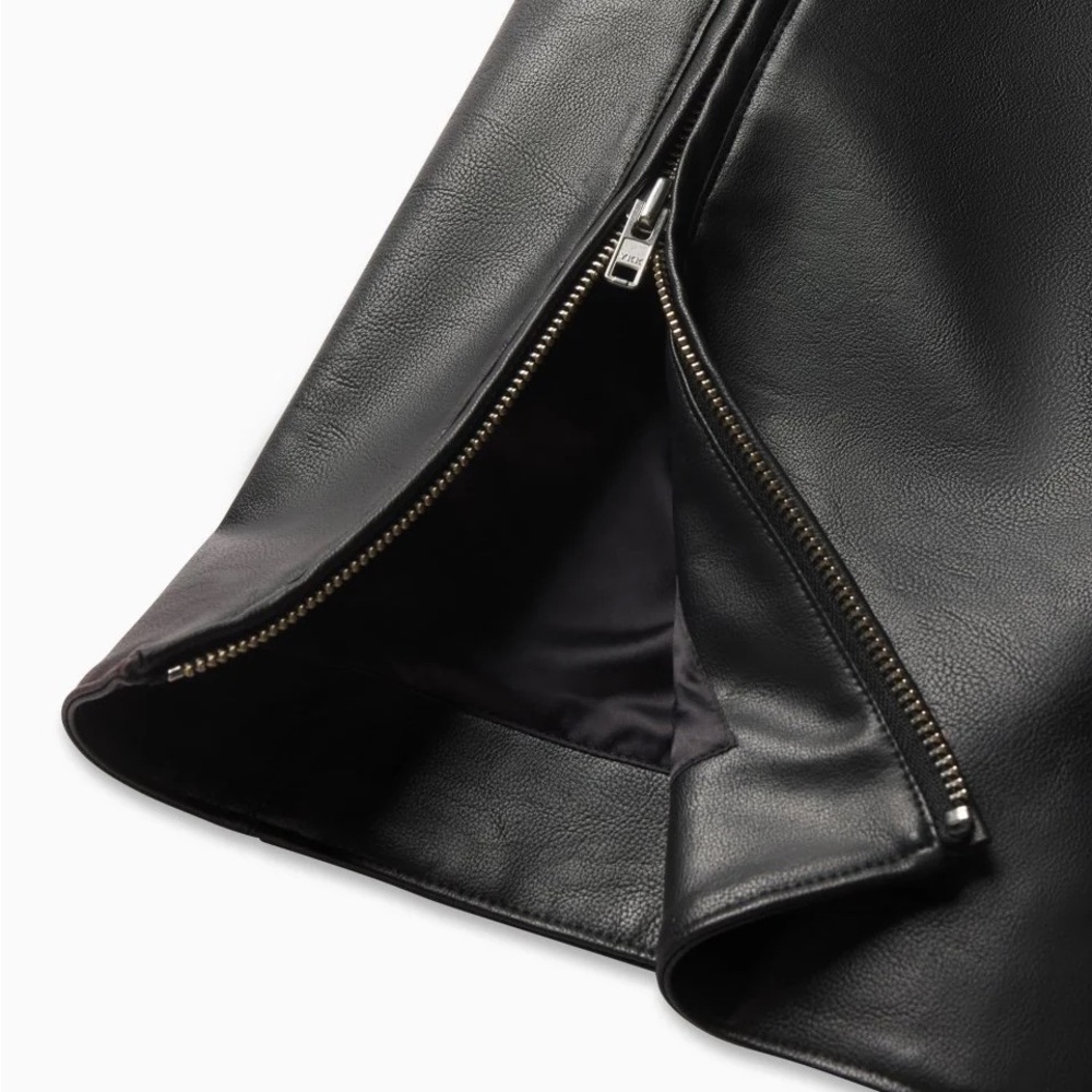 Women's Black Leather Jacket - Picture 9 of 11